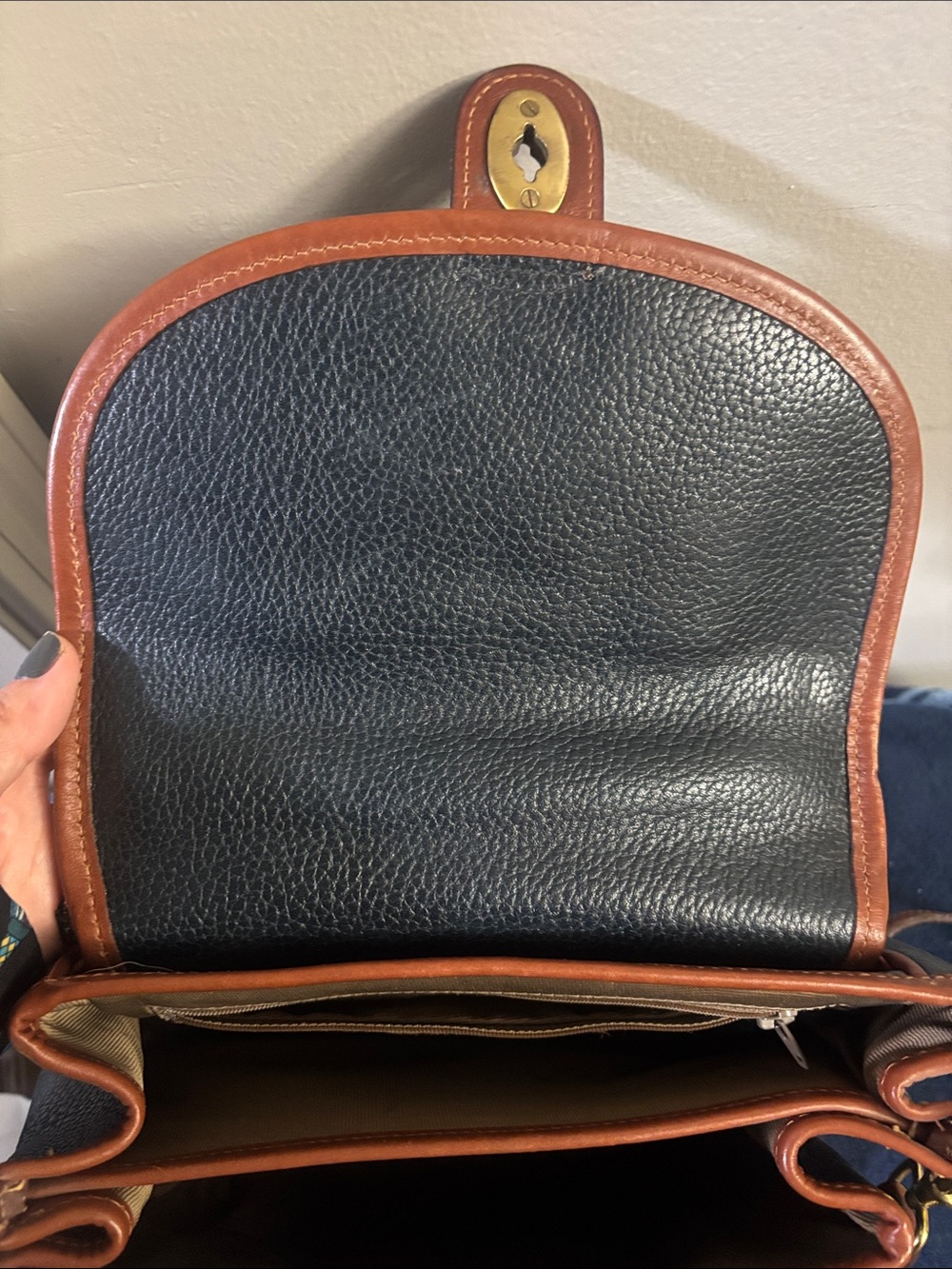 COACH Vintage Sheridan Collection Handbag Turnlock with original hang tag - Picture 14 of 16